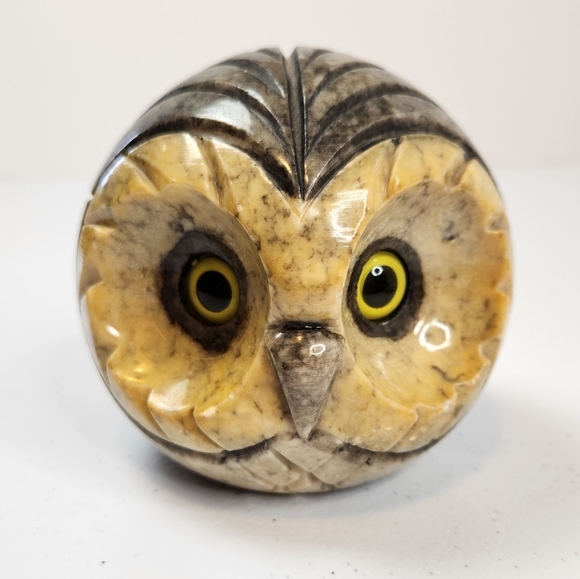 Alabaster Owl Paperweight Carved Italy Stone Decor Vintage 1940s Boho Figurine - Picture 5 of 7